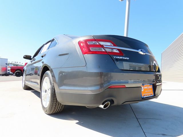 2016 Ford Taurus SE