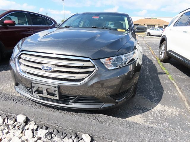 2016 Ford Taurus SE