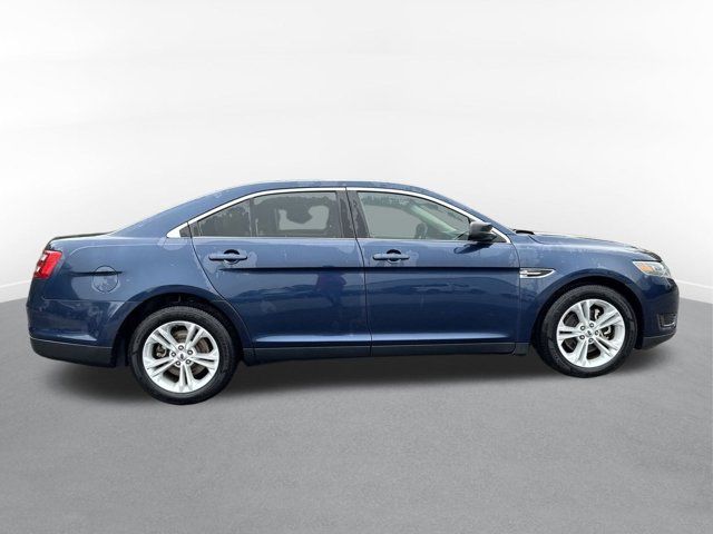 2016 Ford Taurus SE