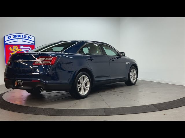 2016 Ford Taurus SE