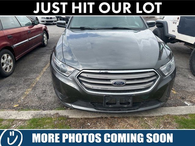 2016 Ford Taurus SEL