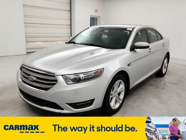 2016 Ford Taurus SEL