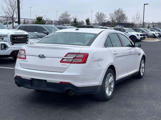 2016 Ford Taurus SEL