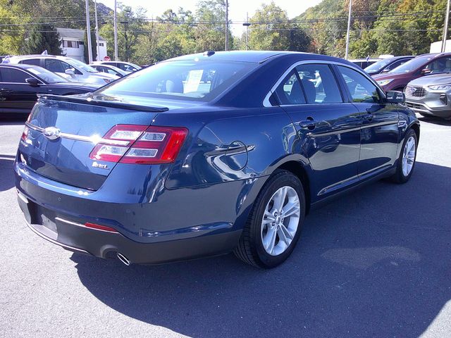 2016 Ford Taurus SEL