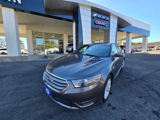 2016 Ford Taurus SEL