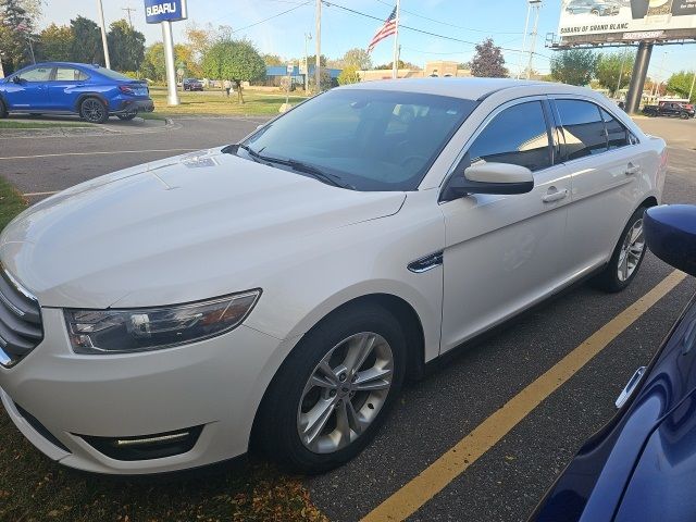 2016 Ford Taurus SEL