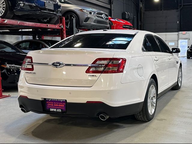 2016 Ford Taurus SEL