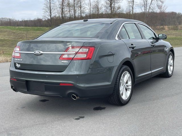 2016 Ford Taurus SEL