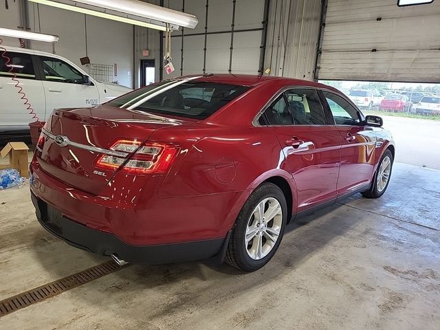 2016 Ford Taurus SEL