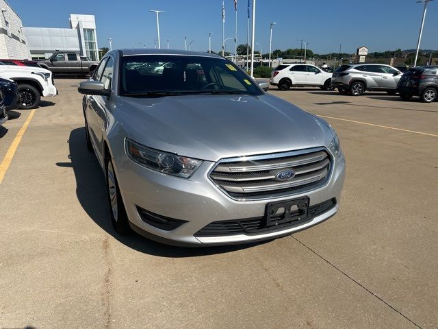 2016 Ford Taurus SEL