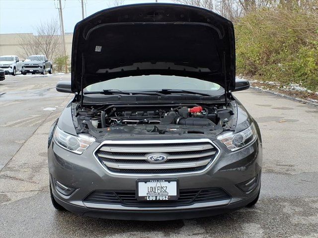 2016 Ford Taurus SEL
