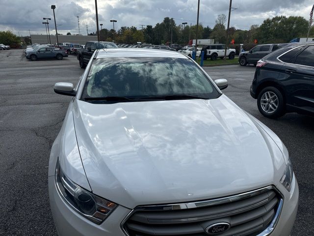 2016 Ford Taurus SEL