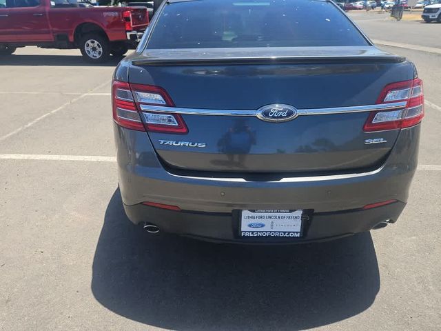 2016 Ford Taurus SEL