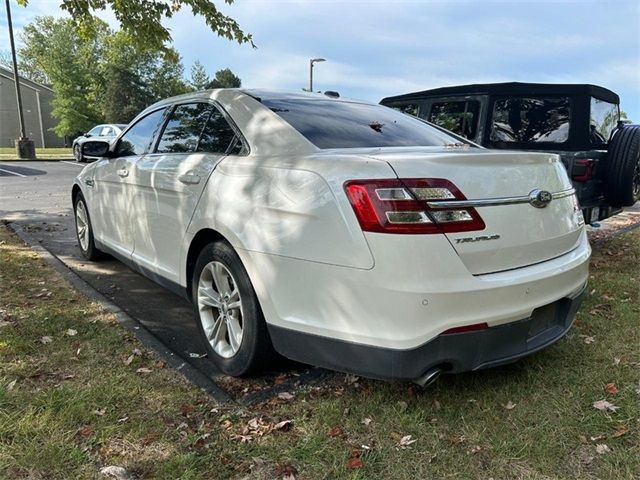 2016 Ford Taurus SEL