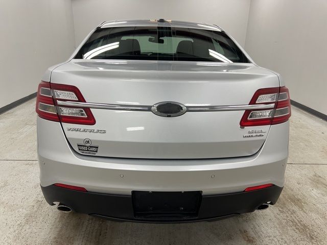 2016 Ford Taurus SEL