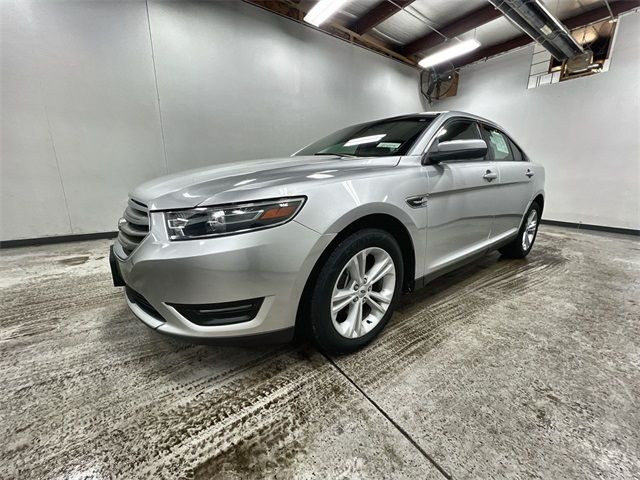 2016 Ford Taurus SEL