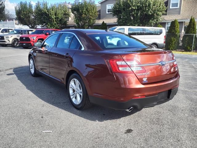 2016 Ford Taurus SEL