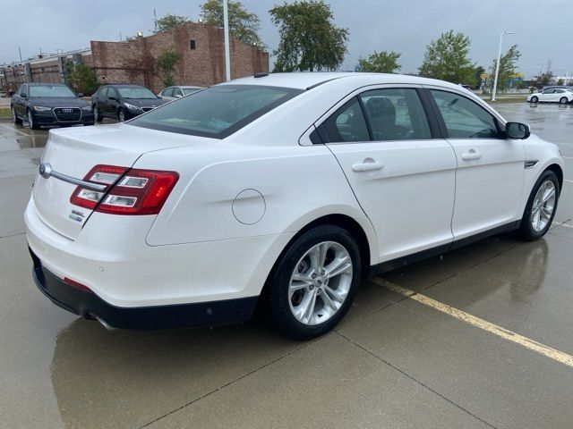 2016 Ford Taurus SEL