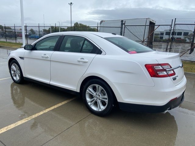 2016 Ford Taurus SEL