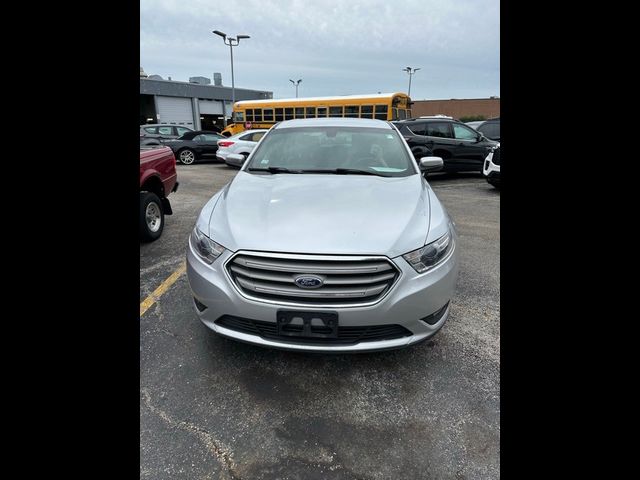 2016 Ford Taurus SEL