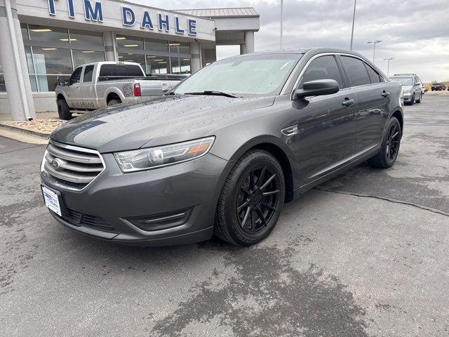 2016 Ford Taurus SEL