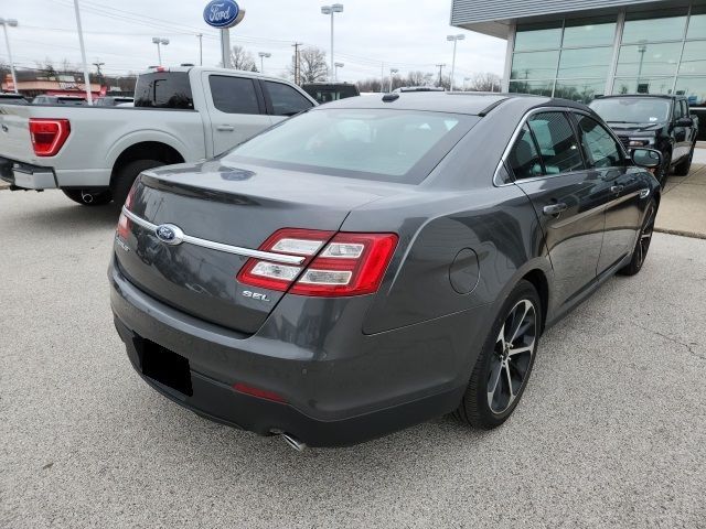 2016 Ford Taurus SEL