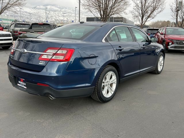 2016 Ford Taurus SEL