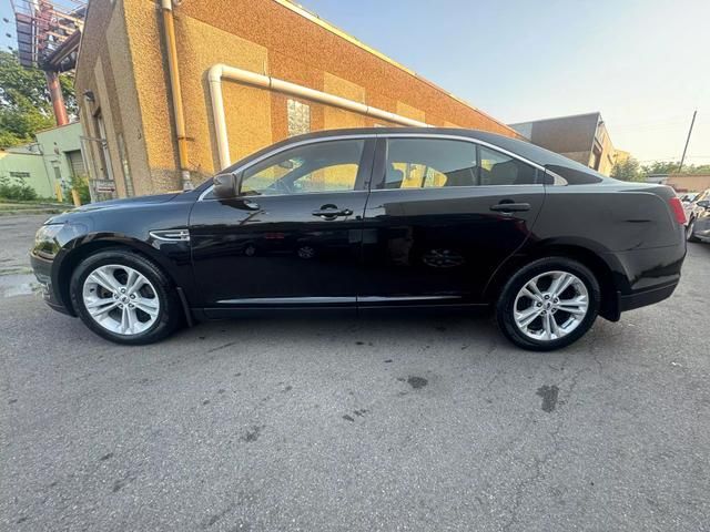 2016 Ford Taurus SEL