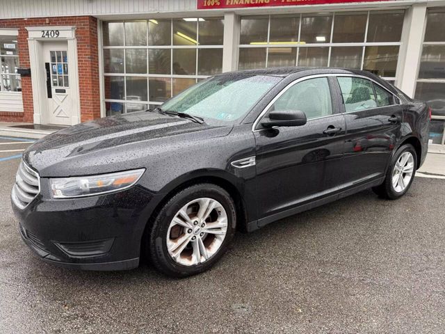 2016 Ford Taurus SE