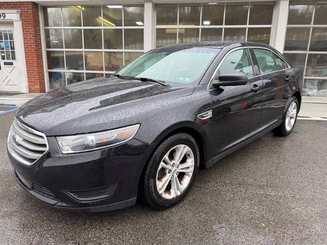 2016 Ford Taurus SE