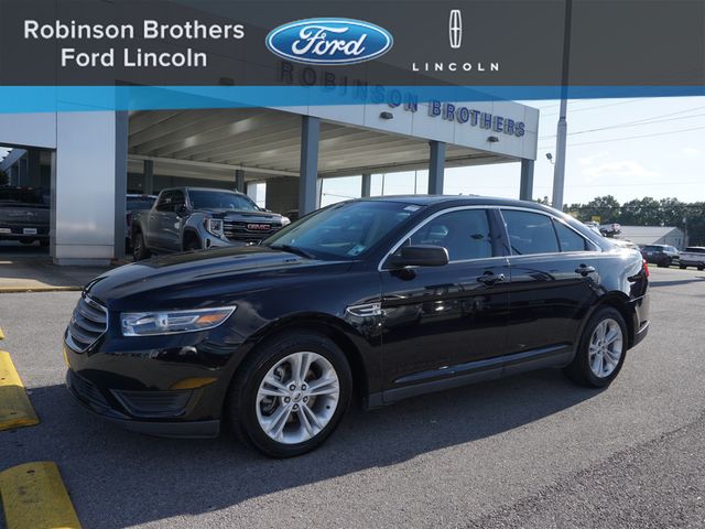 2016 Ford Taurus SE