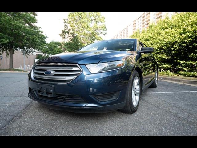 2016 Ford Taurus SE