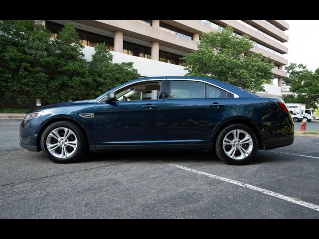 2016 Ford Taurus SE