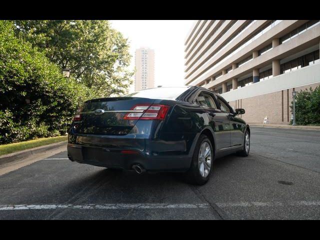 2016 Ford Taurus SE