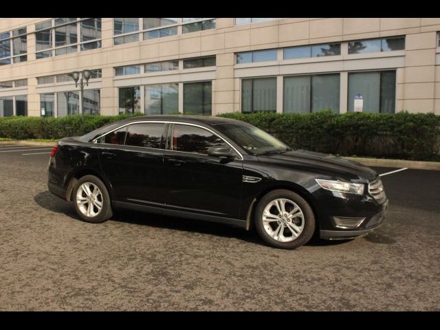 2016 Ford Taurus SE