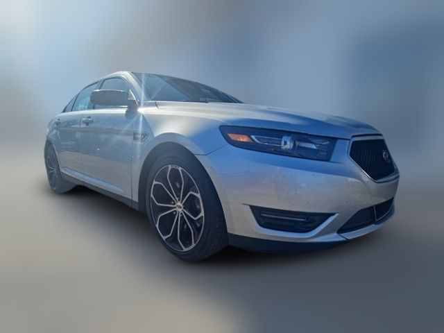 2016 Ford Taurus SHO