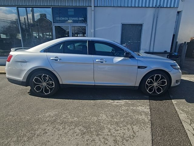 2016 Ford Taurus SHO