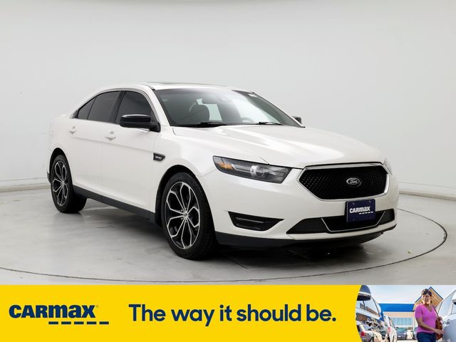 2016 Ford Taurus SHO