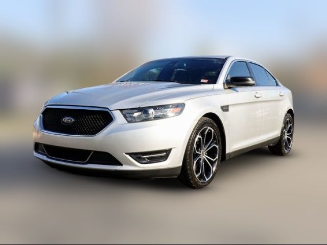 2016 Ford Taurus SHO