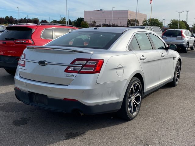 2016 Ford Taurus SHO