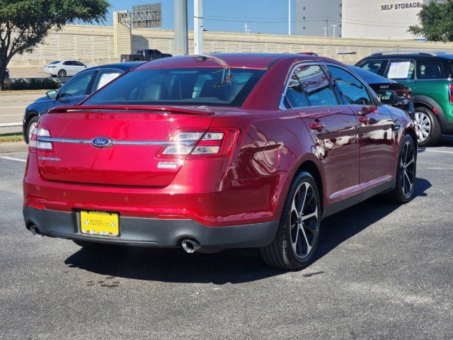 2016 Ford Taurus SHO