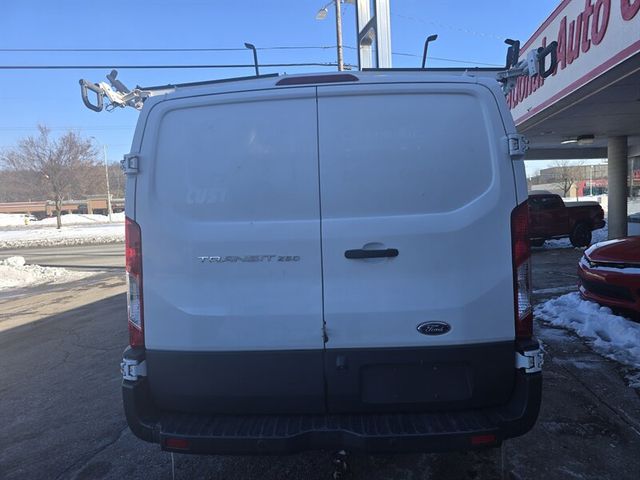 2016 Ford Transit Base