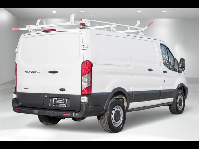 2016 Ford Transit Base