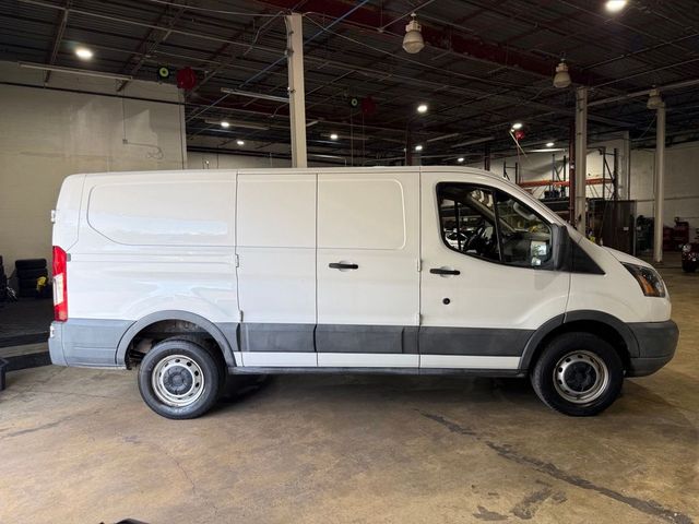 2016 Ford Transit Base