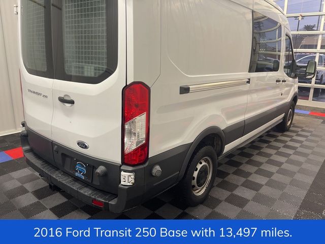 2016 Ford Transit Base