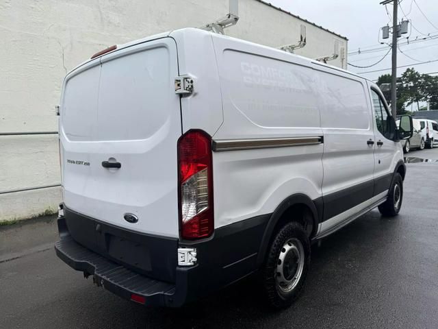 2016 Ford Transit Base