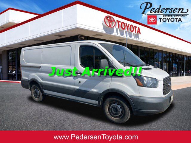 2016 Ford Transit Base