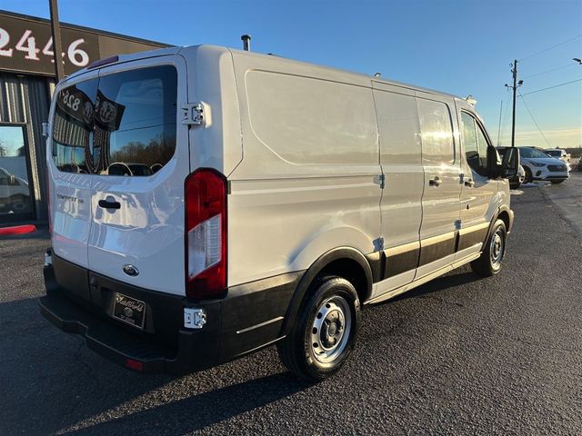 2016 Ford Transit Base