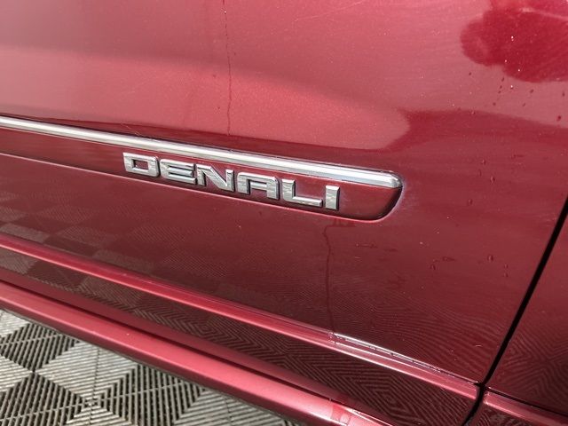 2016 GMC Acadia Denali