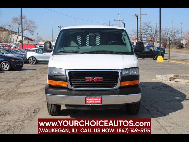2016 GMC Savana Base